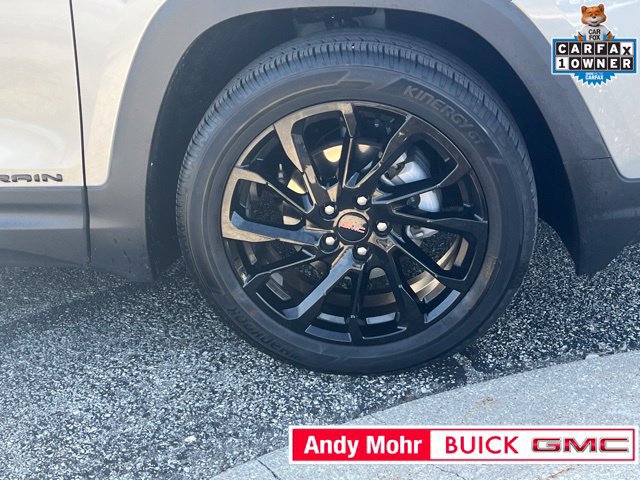 Used 2023 GMC Terrain SLT w/ Tech Package FWD image 16