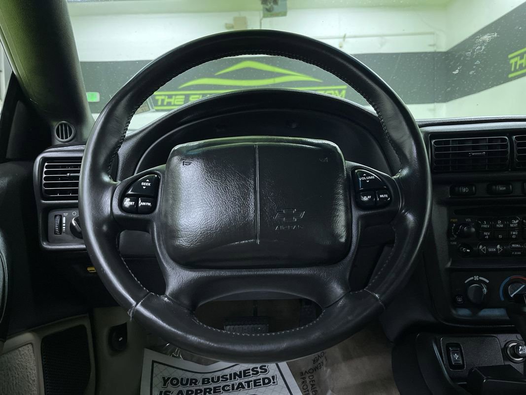 Used 2002 Chevrolet Camaro Z28 image 19