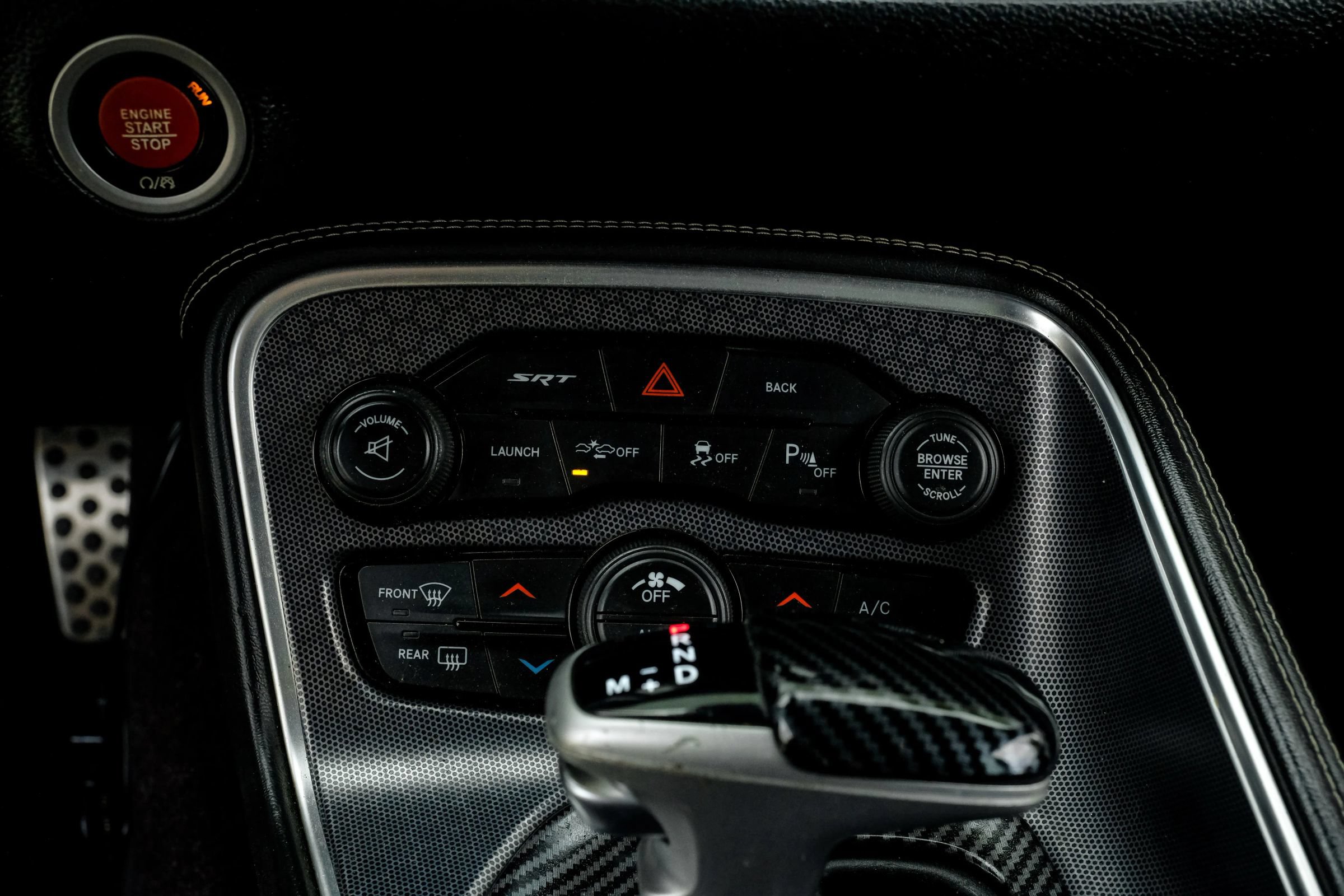 Used 2016 Dodge Challenger SRT w/ Technology Group RWD image 32