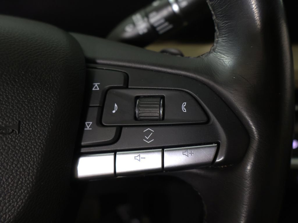 Used 2024 Cadillac XT4 Luxury image 44