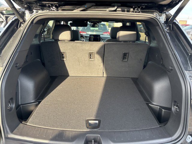 Used 2025 Chevrolet Blazer RS w/ Enhanced Convenience Package FWD image 6