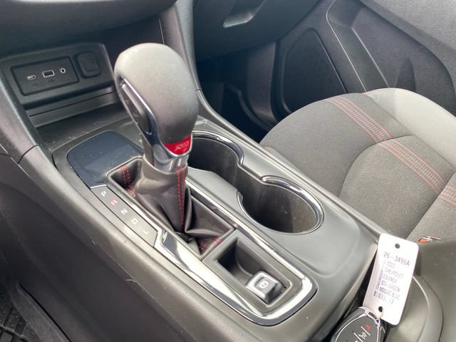 Used 2023 Chevrolet Equinox RS w/ LPO, Floor Liner Package FWD image 12