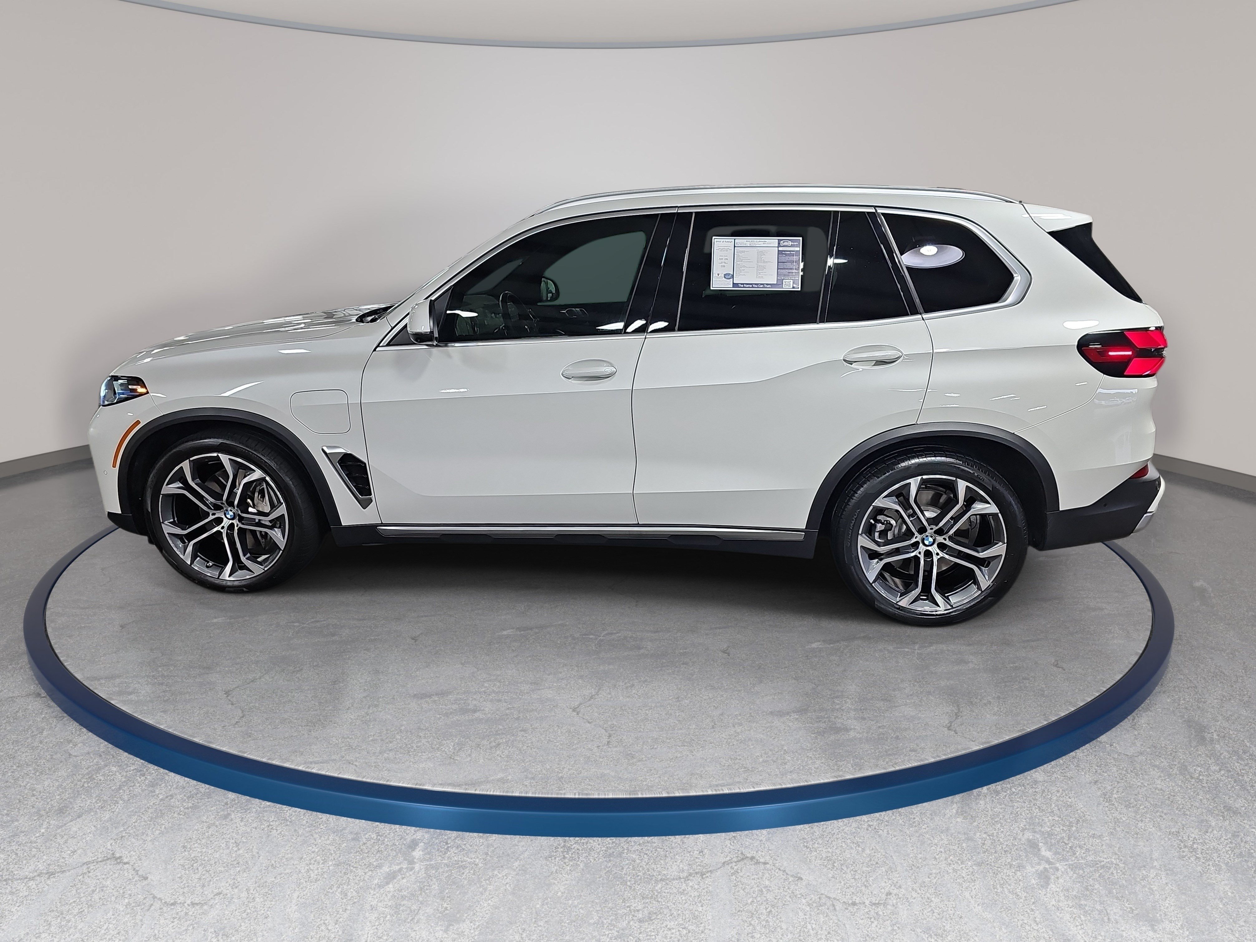 Certified 2026 BMW X5 xDrive50e AWD/4WD image 9