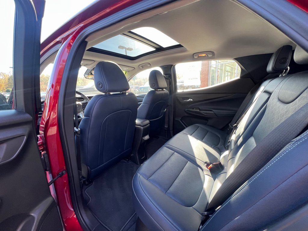 Used 2023 Chevrolet Bolt EUV Premier w/ Sun & Sound Package image 17