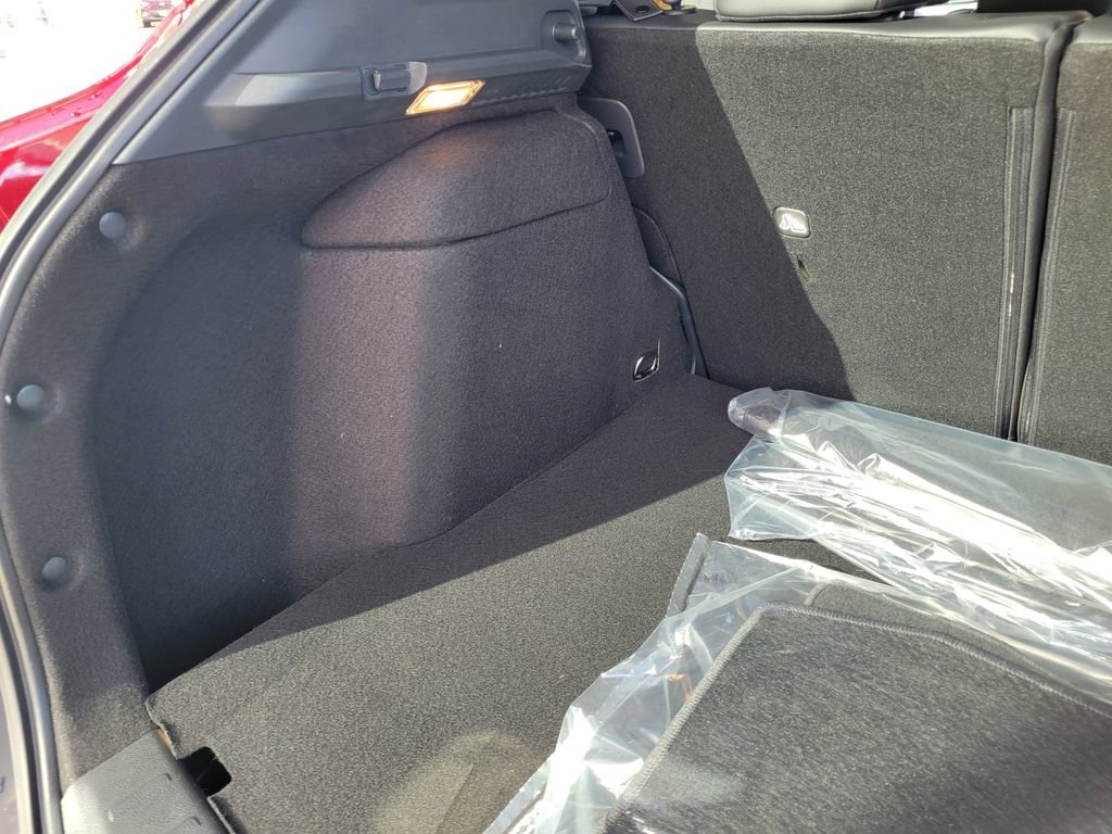 New 2026 Nissan Kicks SR w/ Cold Weather Package image 33