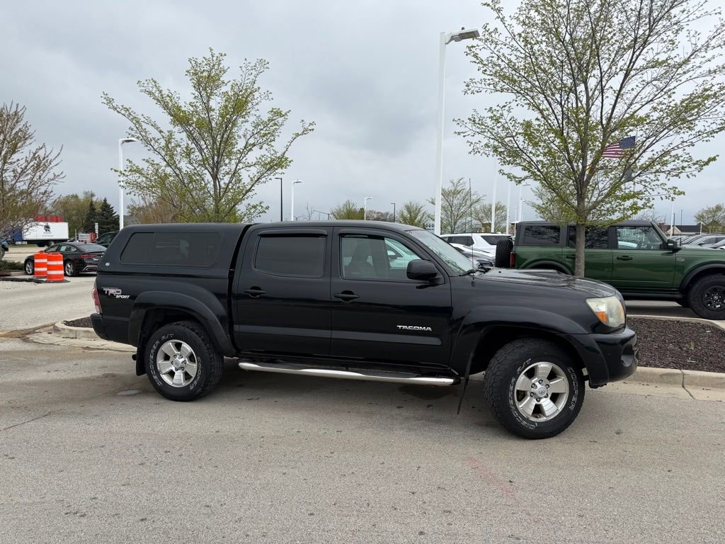 Used 2011 Toyota Tacoma 4x4 Double Cab w/ TRD Sport Pkg image 4