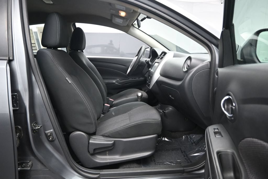 Used 2019 Nissan Versa SV FWD image 29