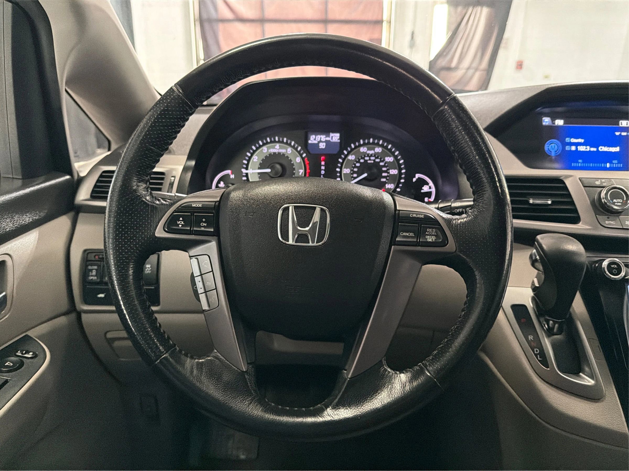 Used 2015 Honda Odyssey EX-L image 22