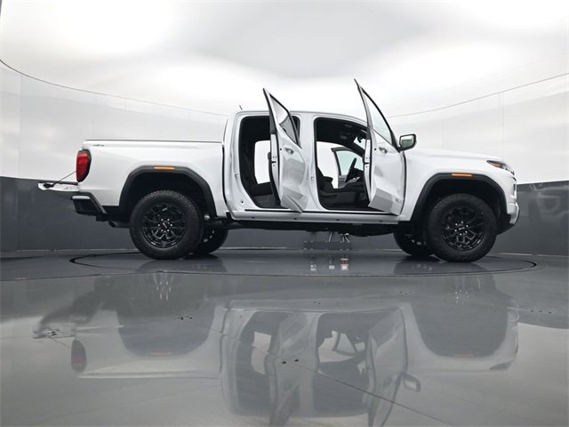 New 2026 GMC Canyon Elevation w/ Convenience Package image 33