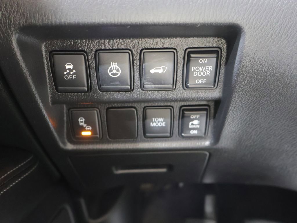 Used 2017 Nissan Pathfinder SL AWD/4WD image 32