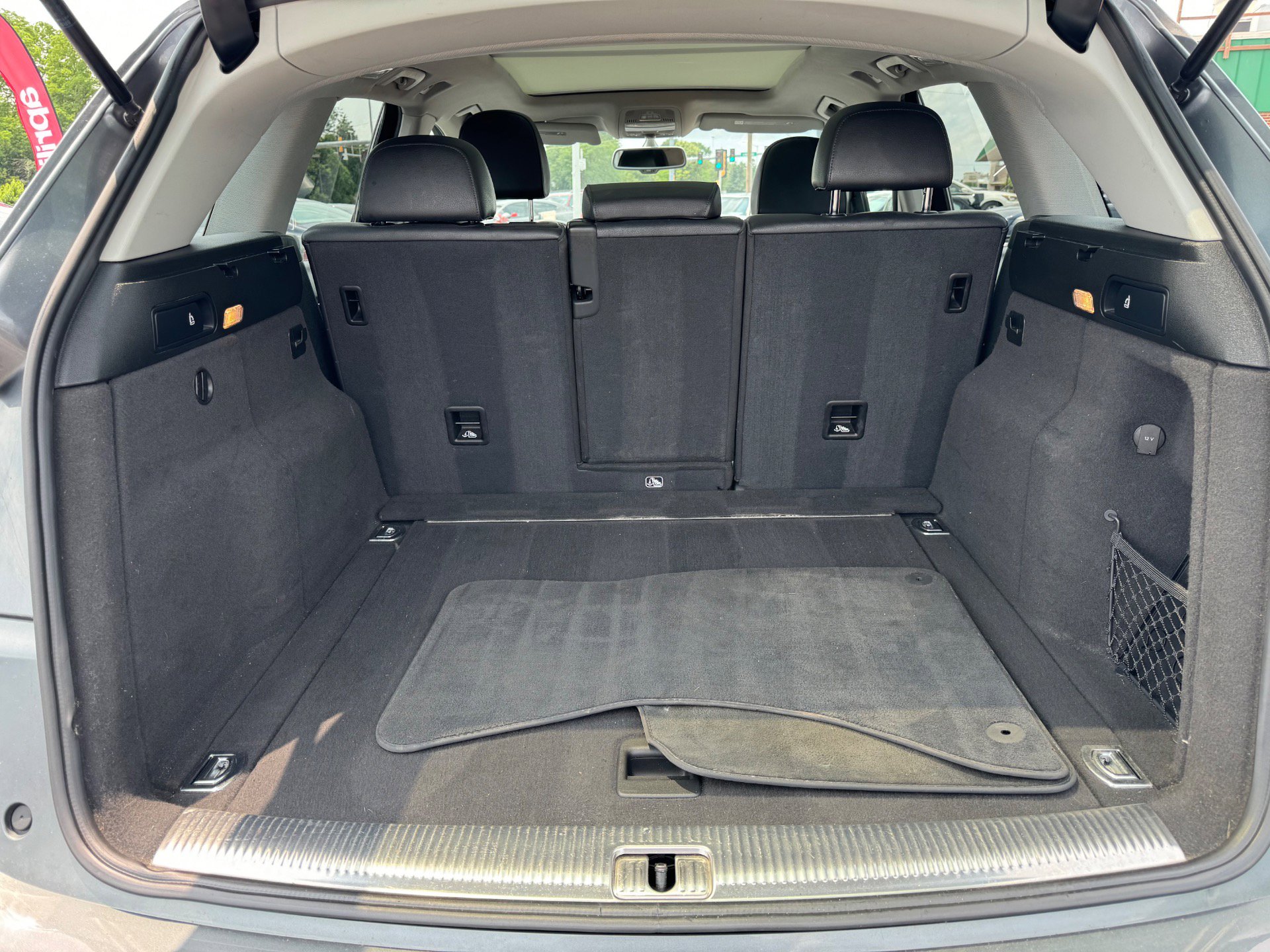 Used 2015 Audi Q5 2.0T Premium Plus w/ Technology Package image 9