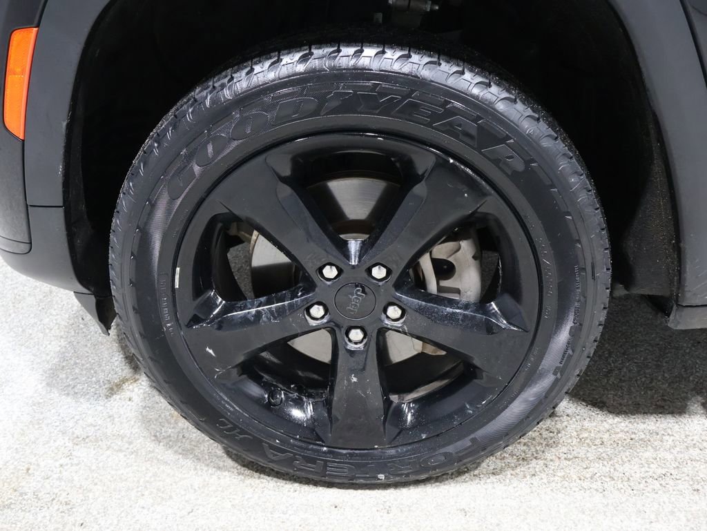 Used 2021 Jeep Grand Cherokee L Laredo image 8