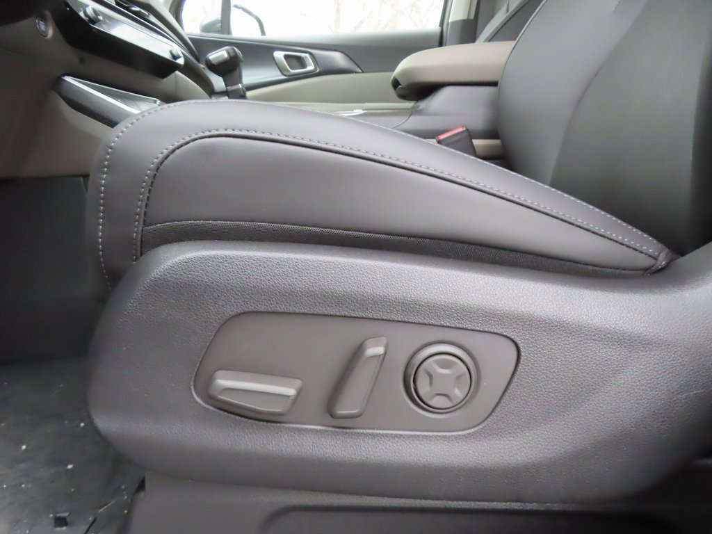 New 2026 Kia Carnival image 9