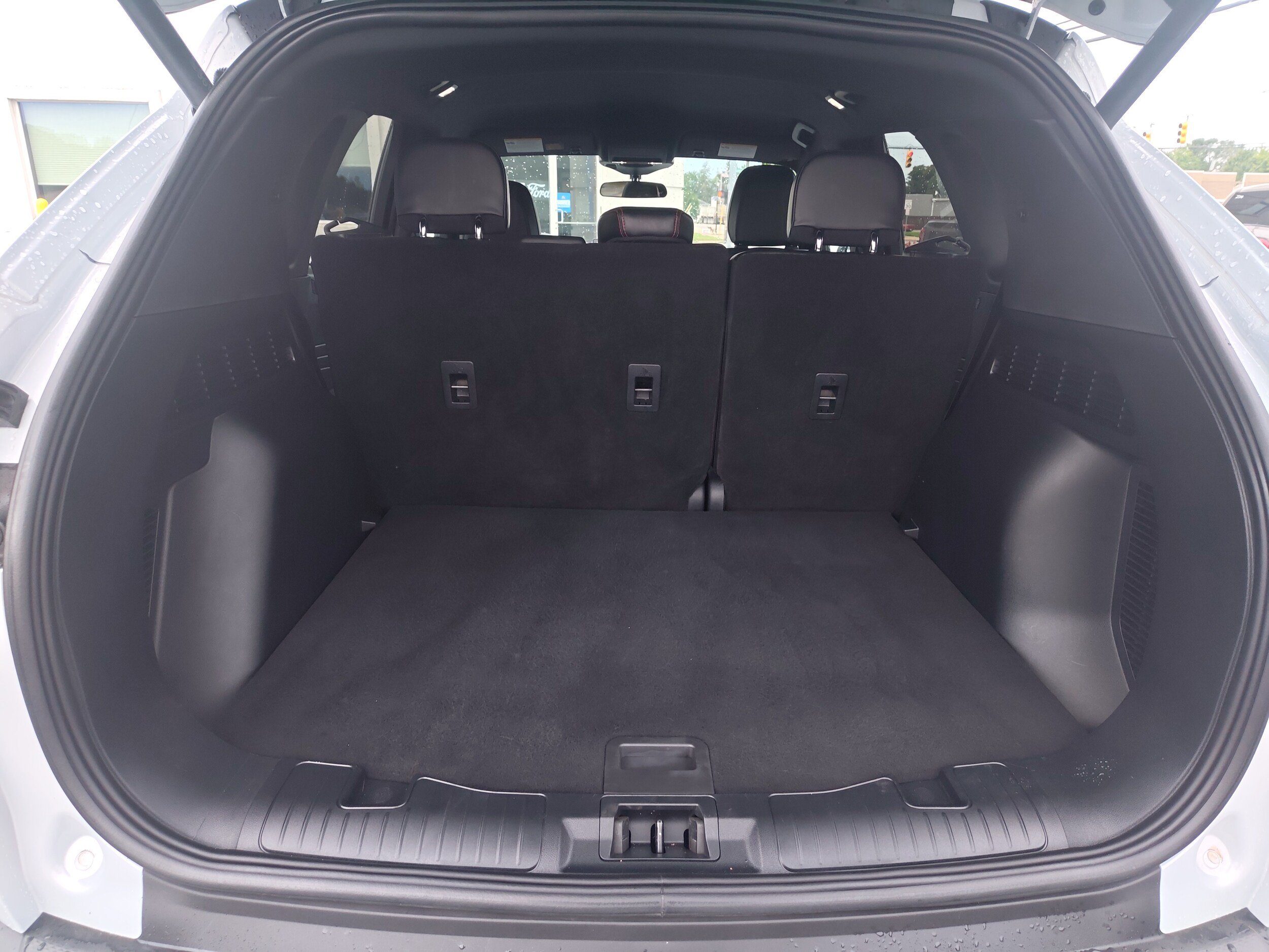 Used 2025 Ford Escape ST-Line w/ Tech Pack #1 AWD/4WD image 6