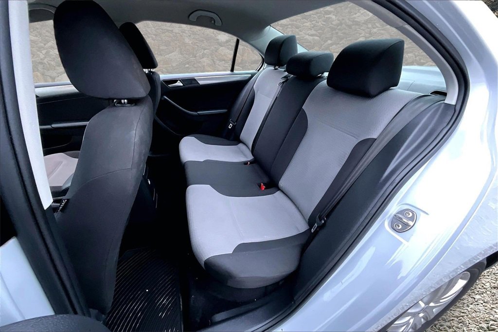 Used 2018 Volkswagen Jetta S w/ Cold Weather Package image 16