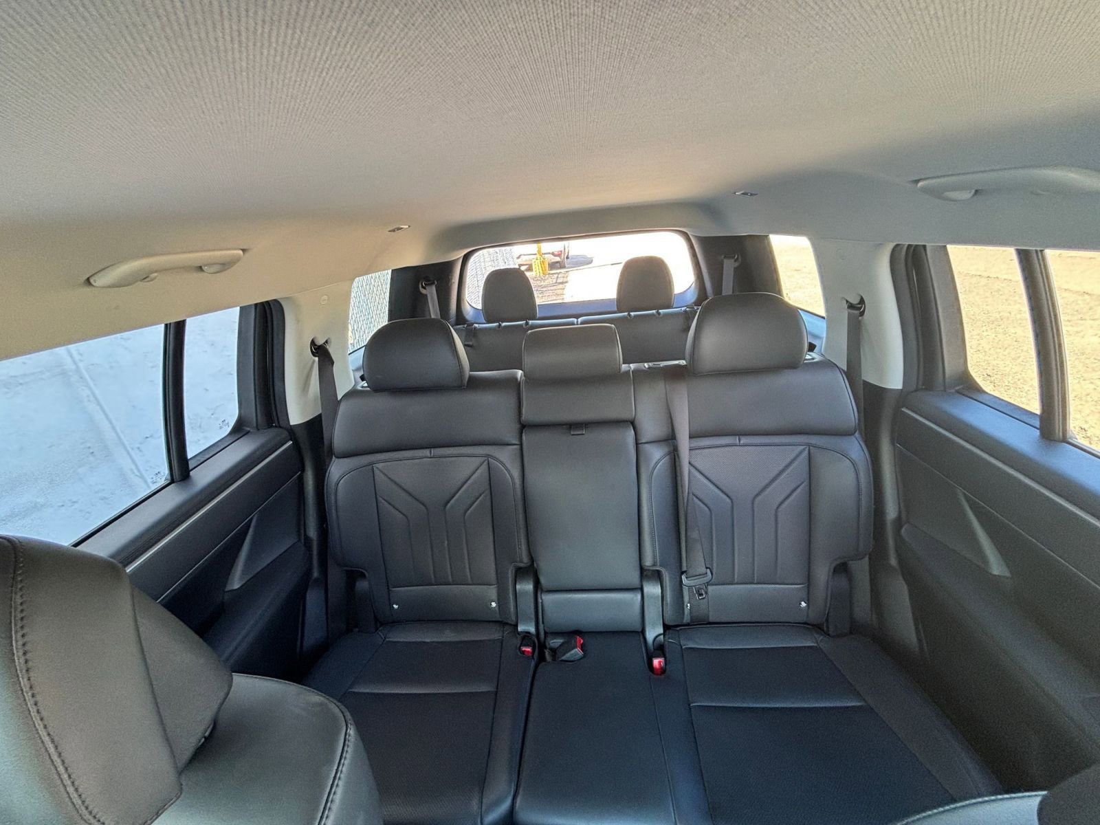 Used 2025 Hyundai Santa Fe SEL AWD/4WD image 41