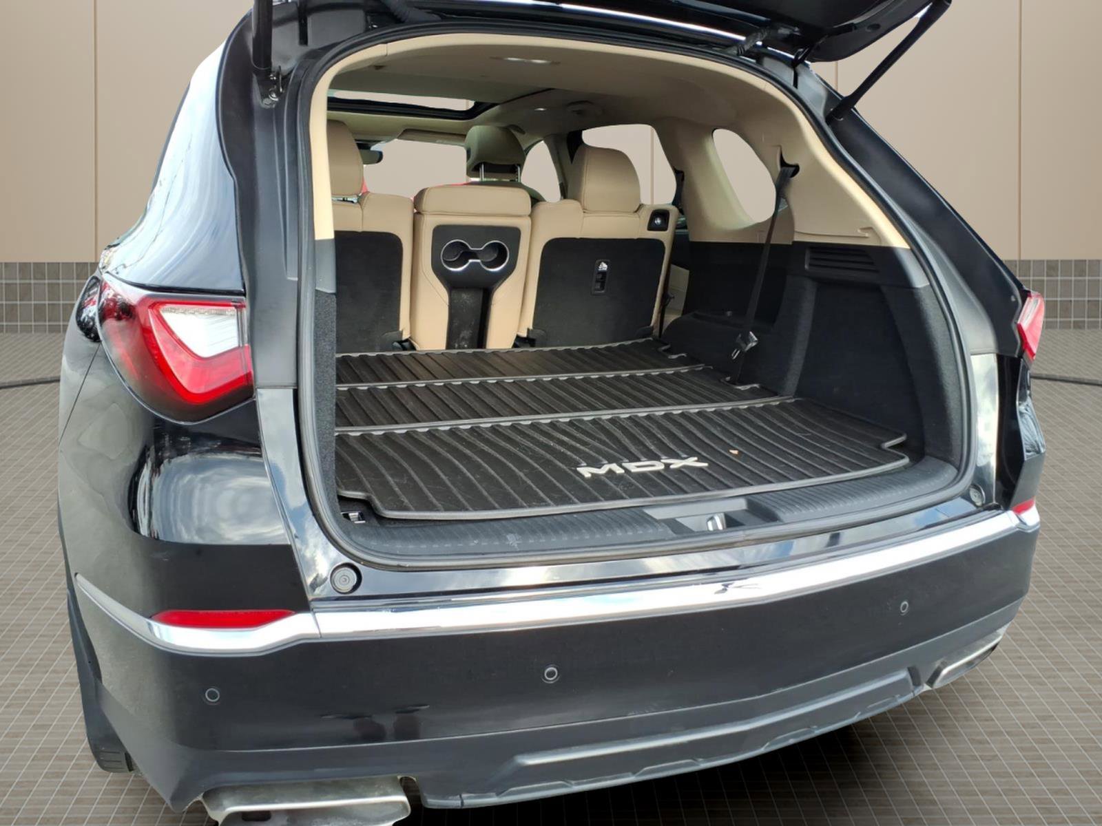 Used 2022 Acura MDX FWD w/ Technology Package image 9