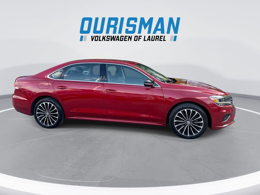 Used 2022 Volkswagen Passat 2.0T FWD image 9