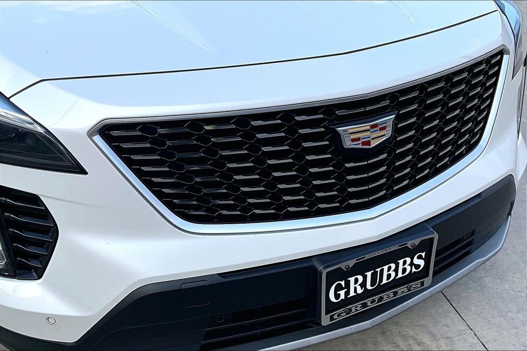 Used 2022 Cadillac XT4 Premium Luxury w/ Cold Weather Package image 37