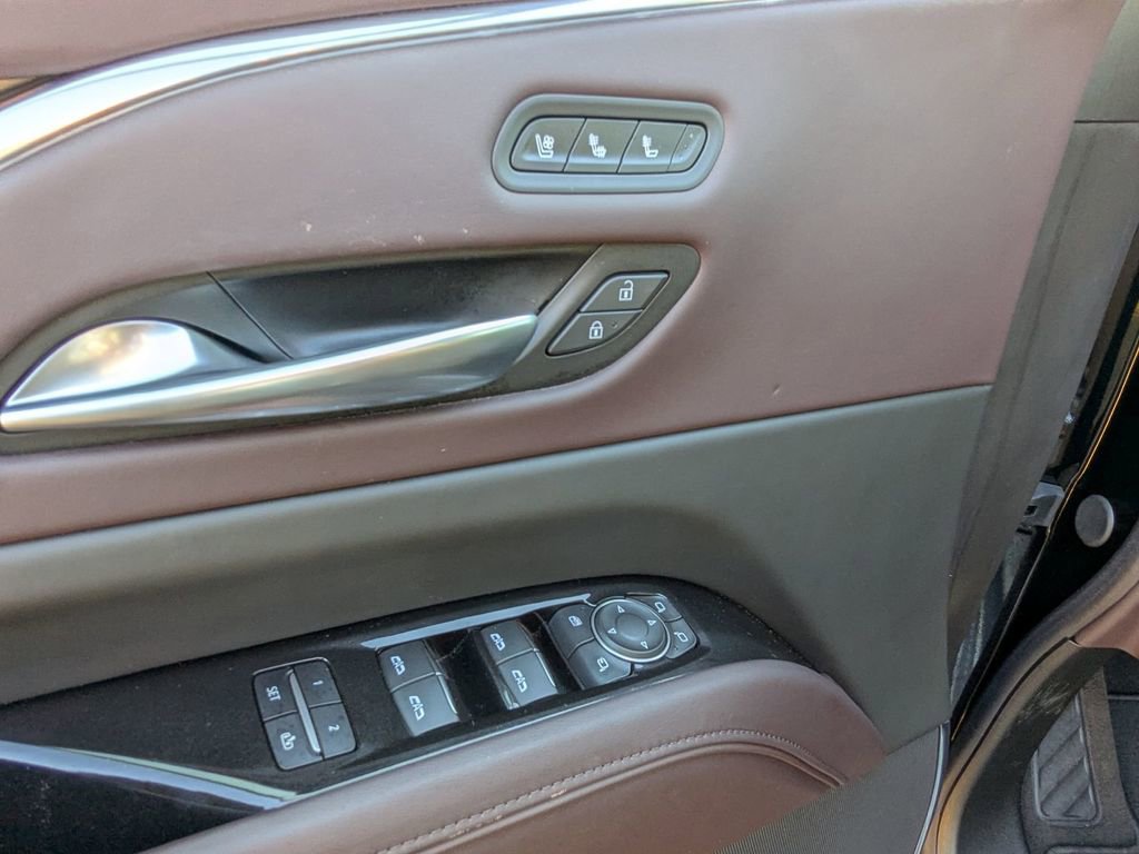Certified 2024 Cadillac Escalade Premium Luxury Platinum image 11