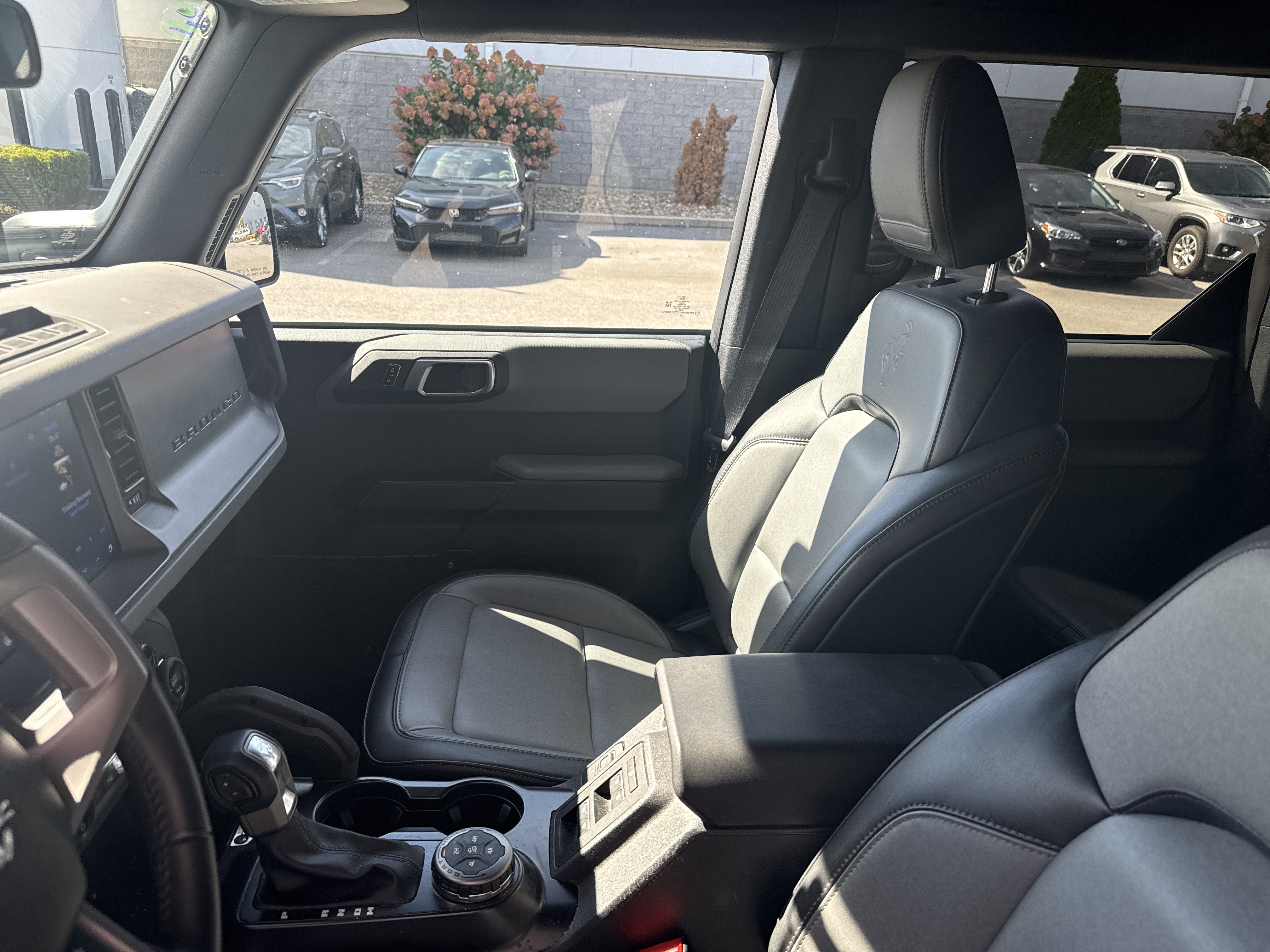 Used 2024 Ford Bronco Everglades image 22