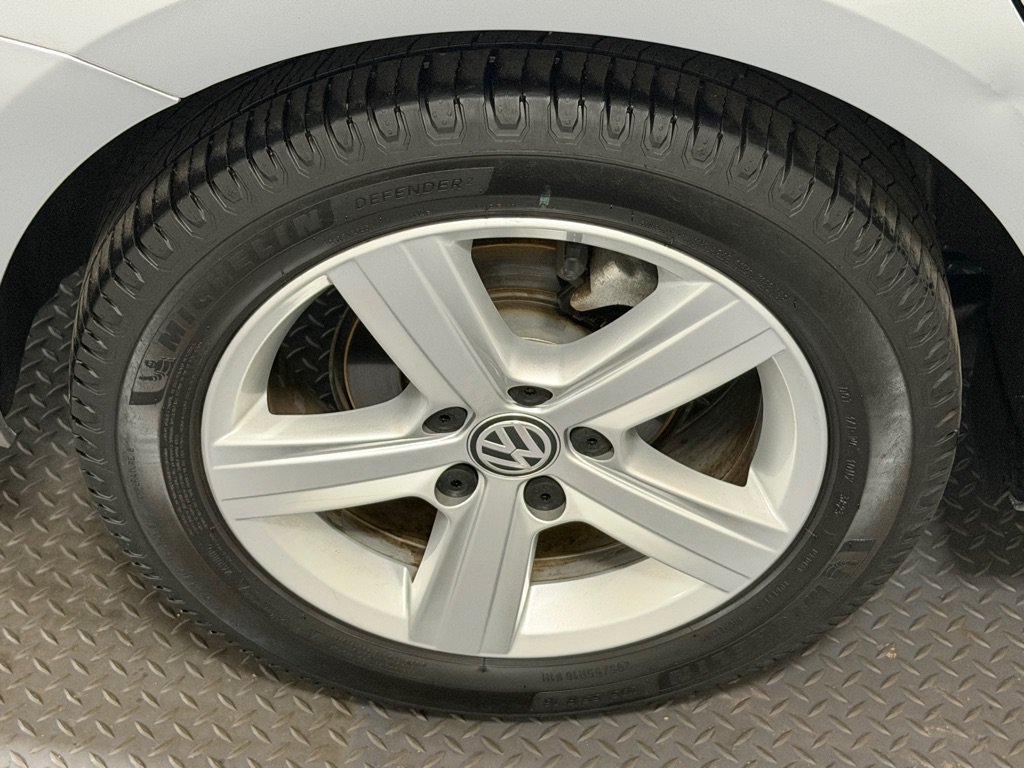 Used 2015 Volkswagen Golf TDI S FWD image 18