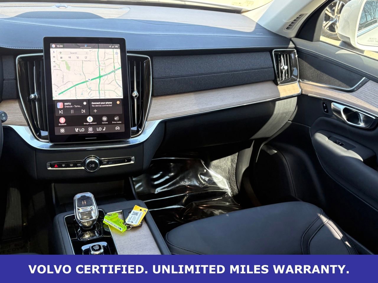 Certified 2025 Volvo XC90 B6 Plus image 15