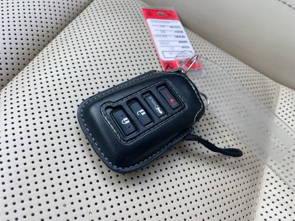 Used 2021 Lexus RX 350L Premium w/ Premium Package image 43