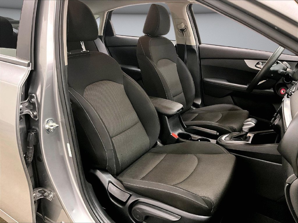 Used 2024 Kia Forte LXS FWD image 29
