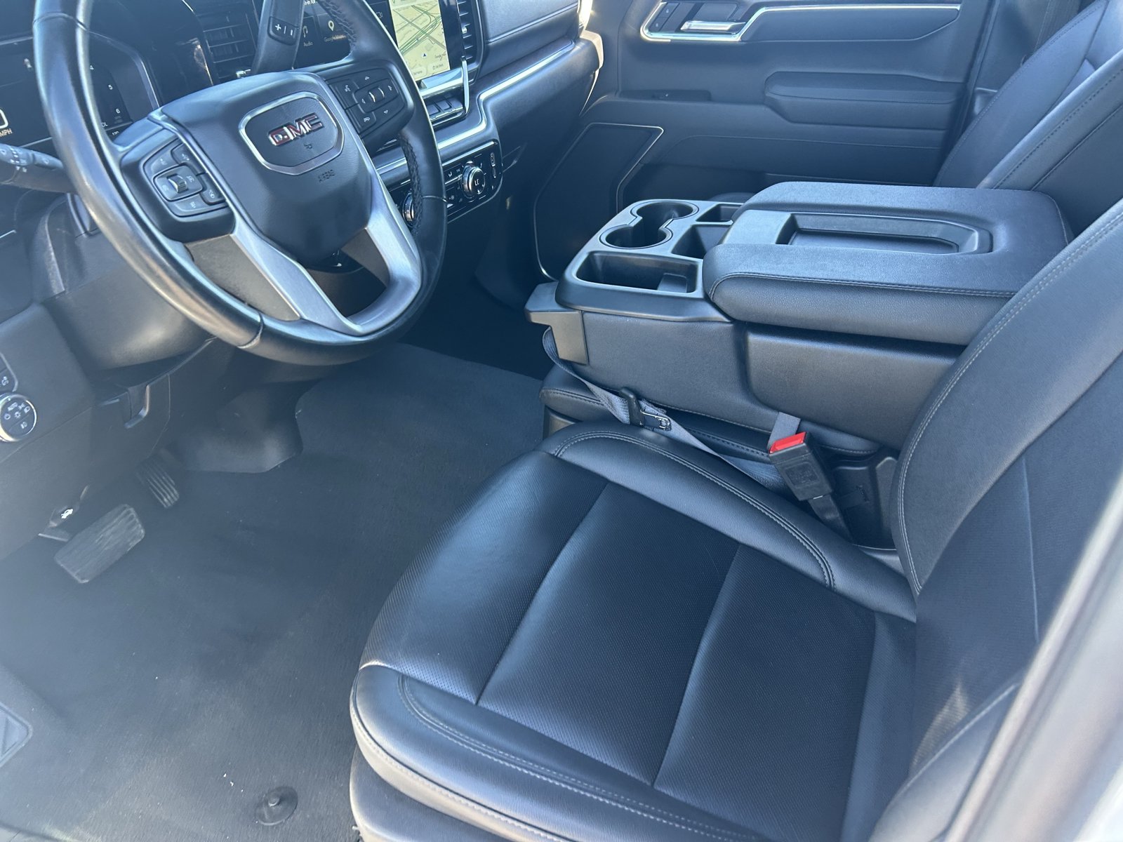 Certified 2025 GMC Sierra 1500 SLT RWD image 26