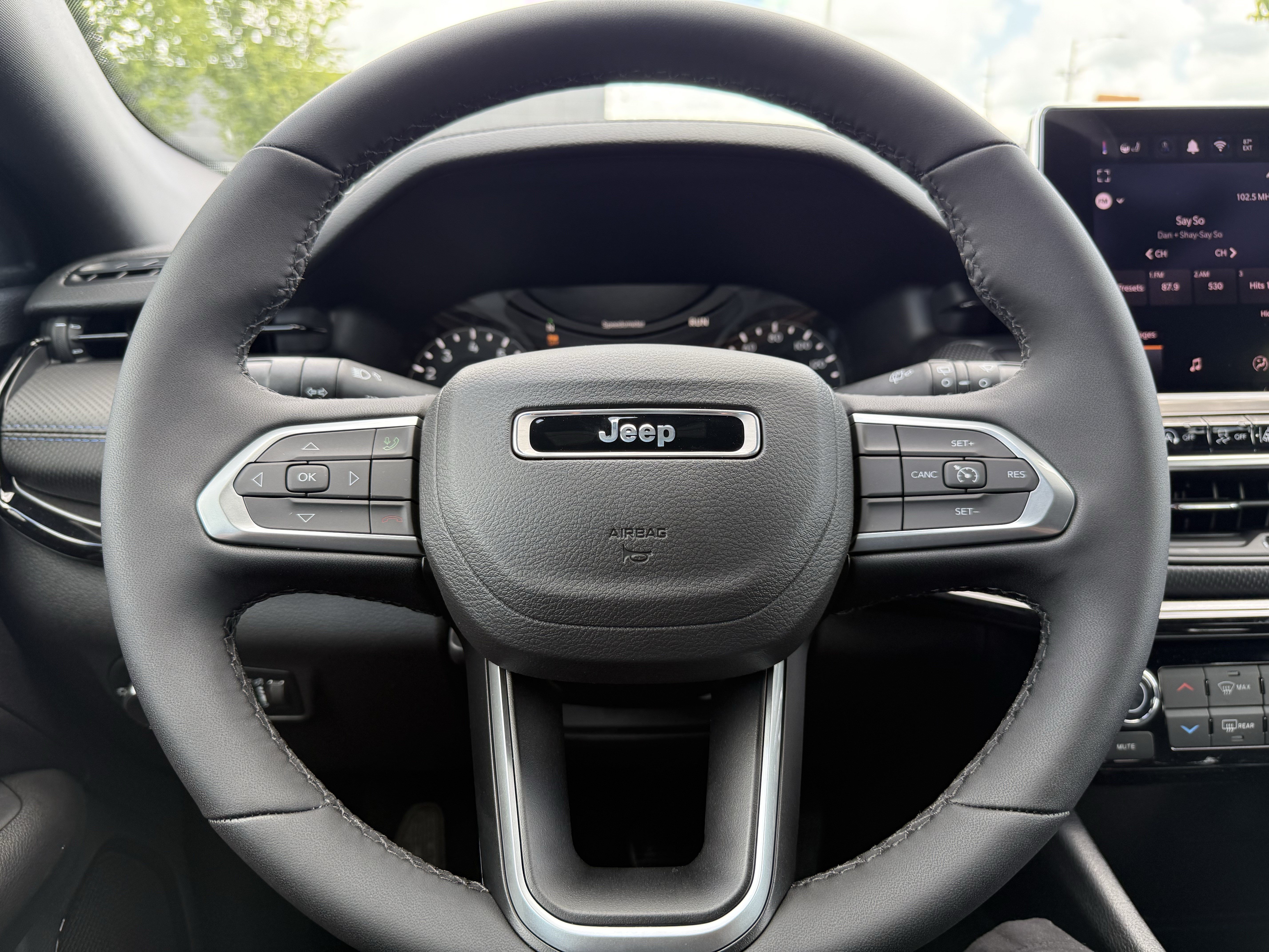 New 2026 Jeep Compass Latitude AWD/4WD image 17