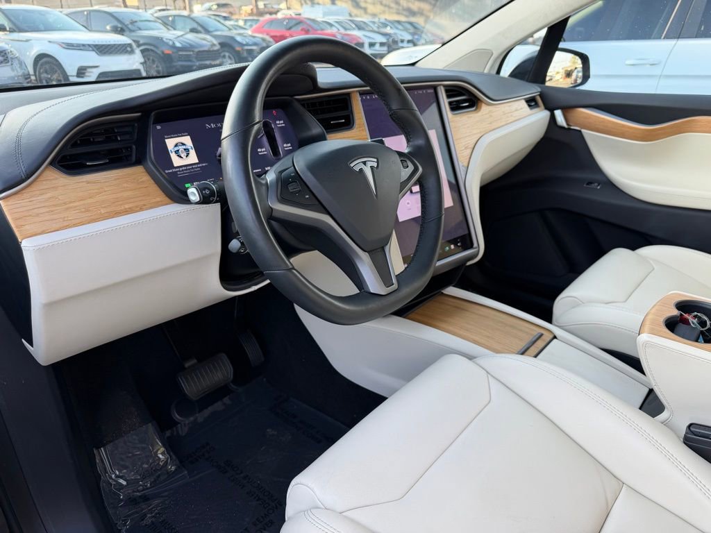 Used 2019 Tesla Model X 75D image 9