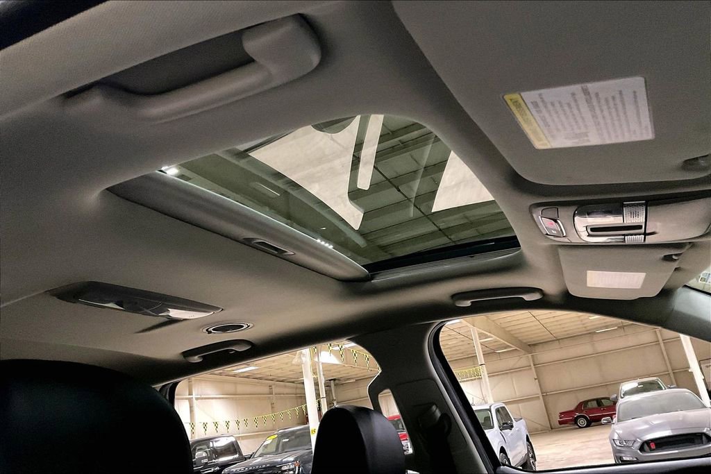 Used 2025 Kia Telluride S image 21