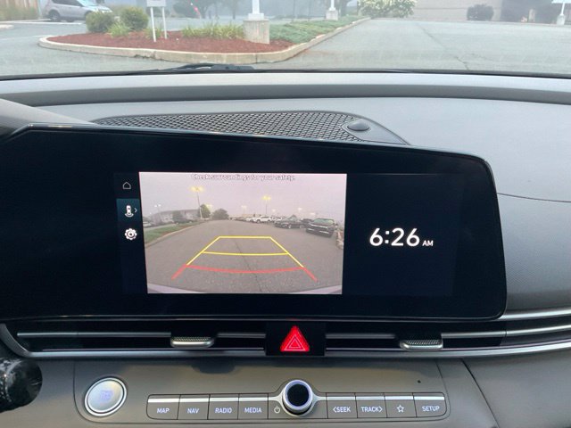 Used 2025 Hyundai Elantra SEL FWD image 18