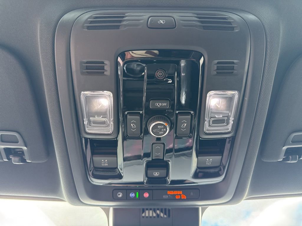 New 2026 Chevrolet Suburban Premier image 27