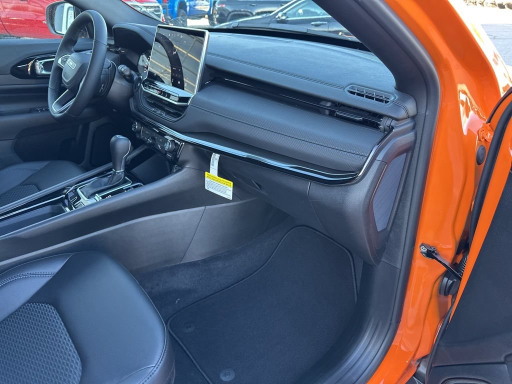 New 2026 Jeep Compass Latitude AWD/4WD image 53