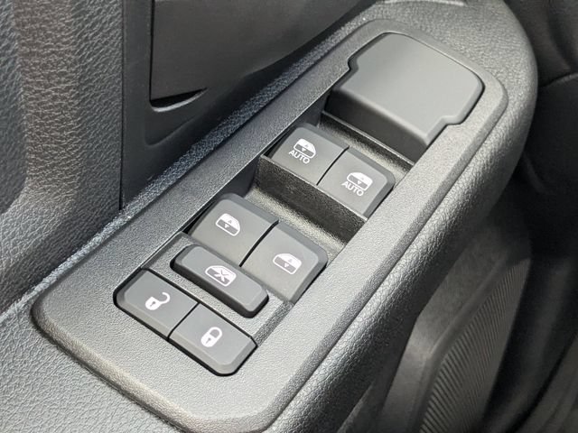 New 2026 RAM 2500 Tradesman w/ Chrome Appearance Group AWD/4WD image 22