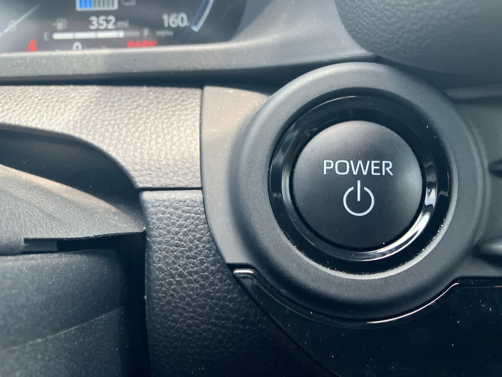 Used 2025 Toyota Crown Limited w/ Advanced Technology Package image 25