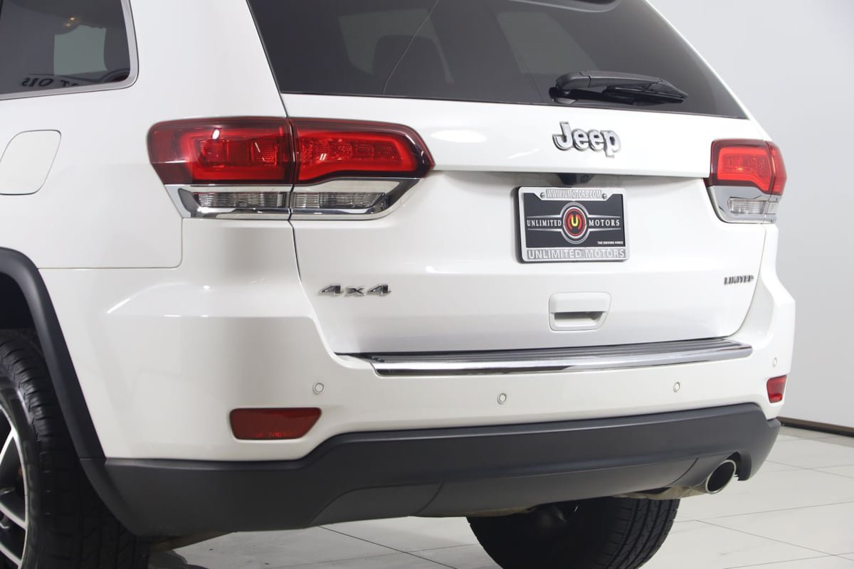 Used 2021 Jeep Grand Cherokee Limited AWD/4WD image 23