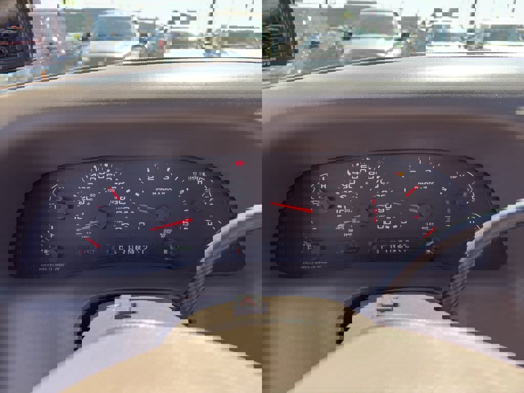 Used 2004 Ford F250 image 11