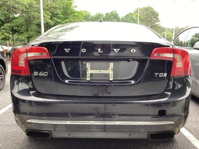 Used 2016 Volvo S60 T5 Inscription Platinum FWD image 3