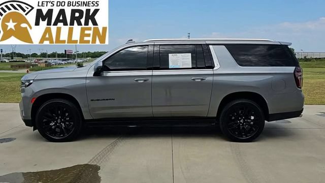 Used 2023 Chevrolet Suburban Premier w/ Premium Package 2 AWD/4WD image 5