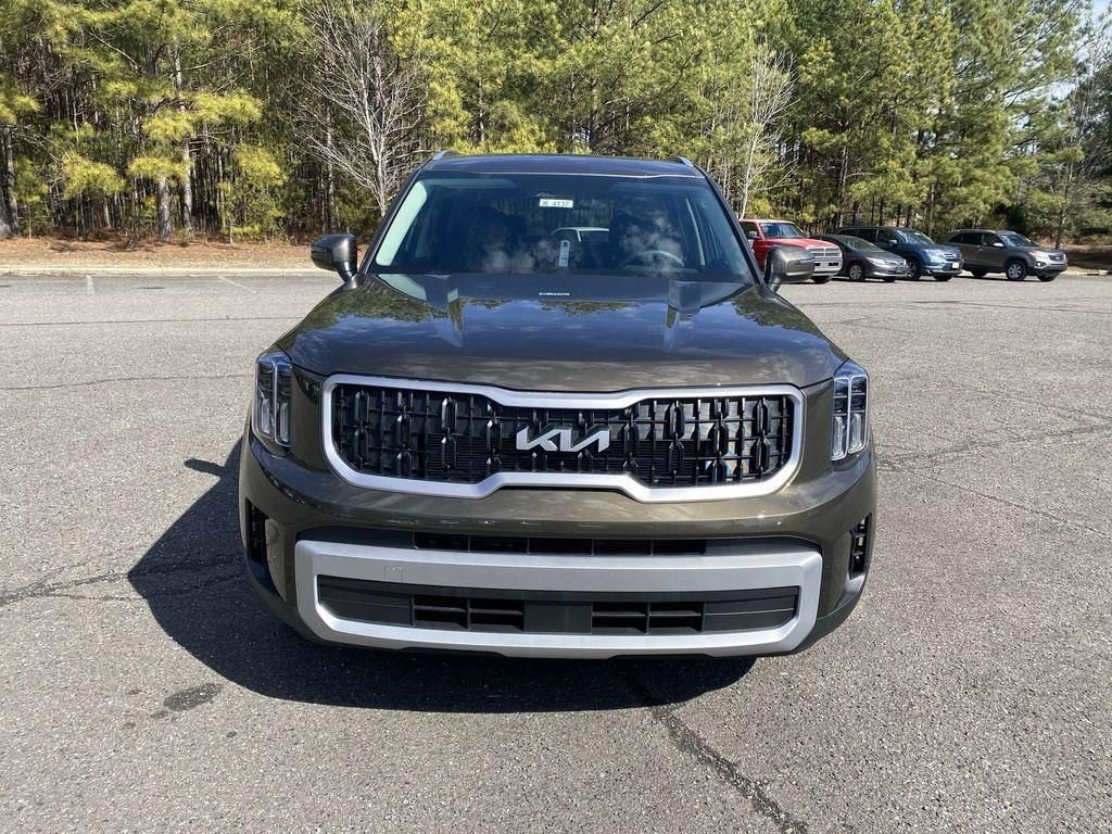 New 2025 Kia Telluride EX w/ EX Captain's Chair Package image 3