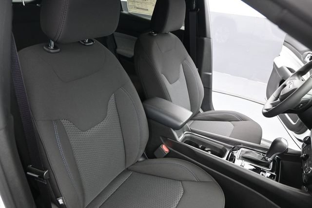 Used 2025 Jeep Compass Sport AWD/4WD image 7