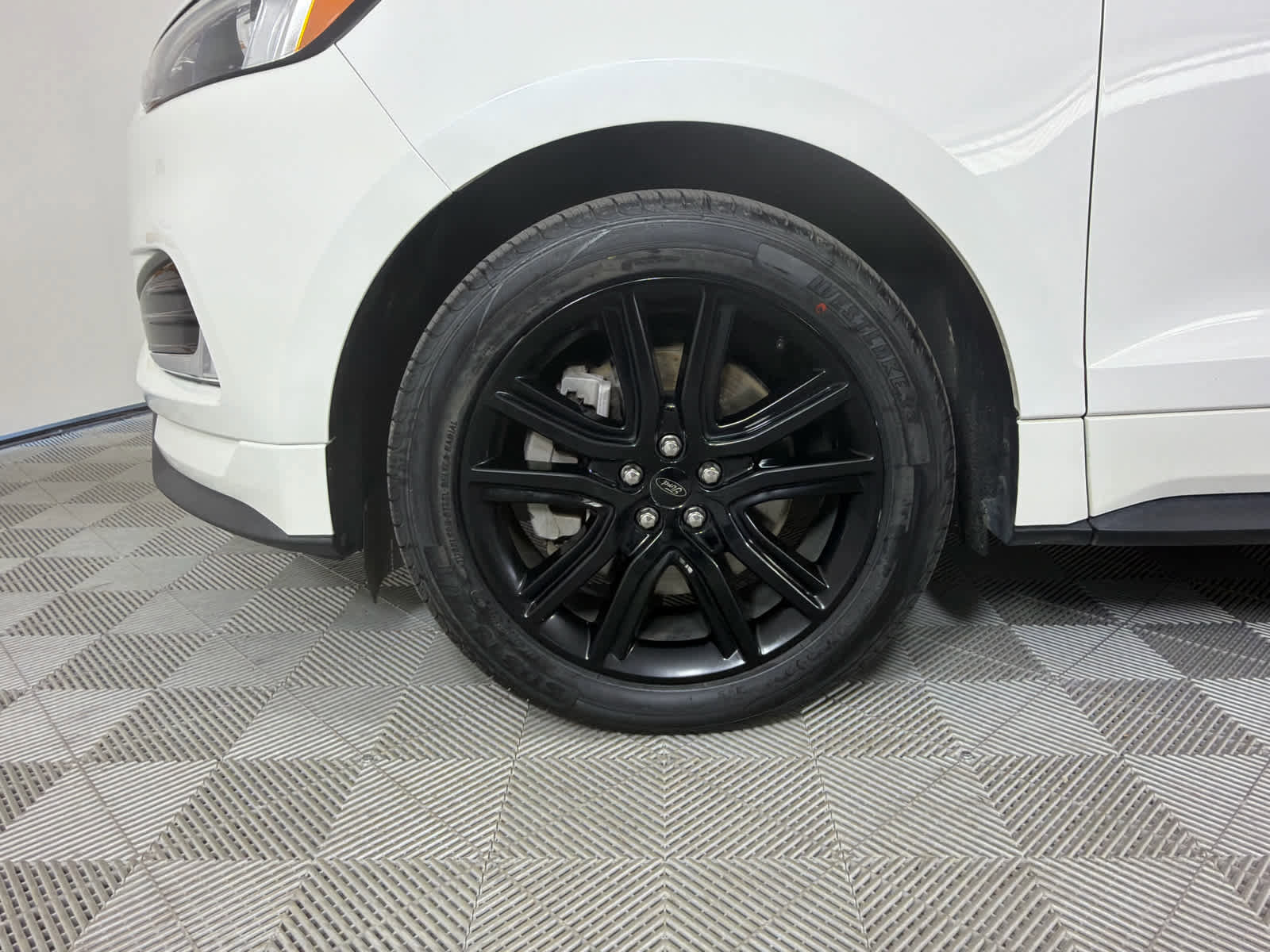 Used 2022 Ford Edge ST-Line w/ Class II Trailer Tow Package image 10