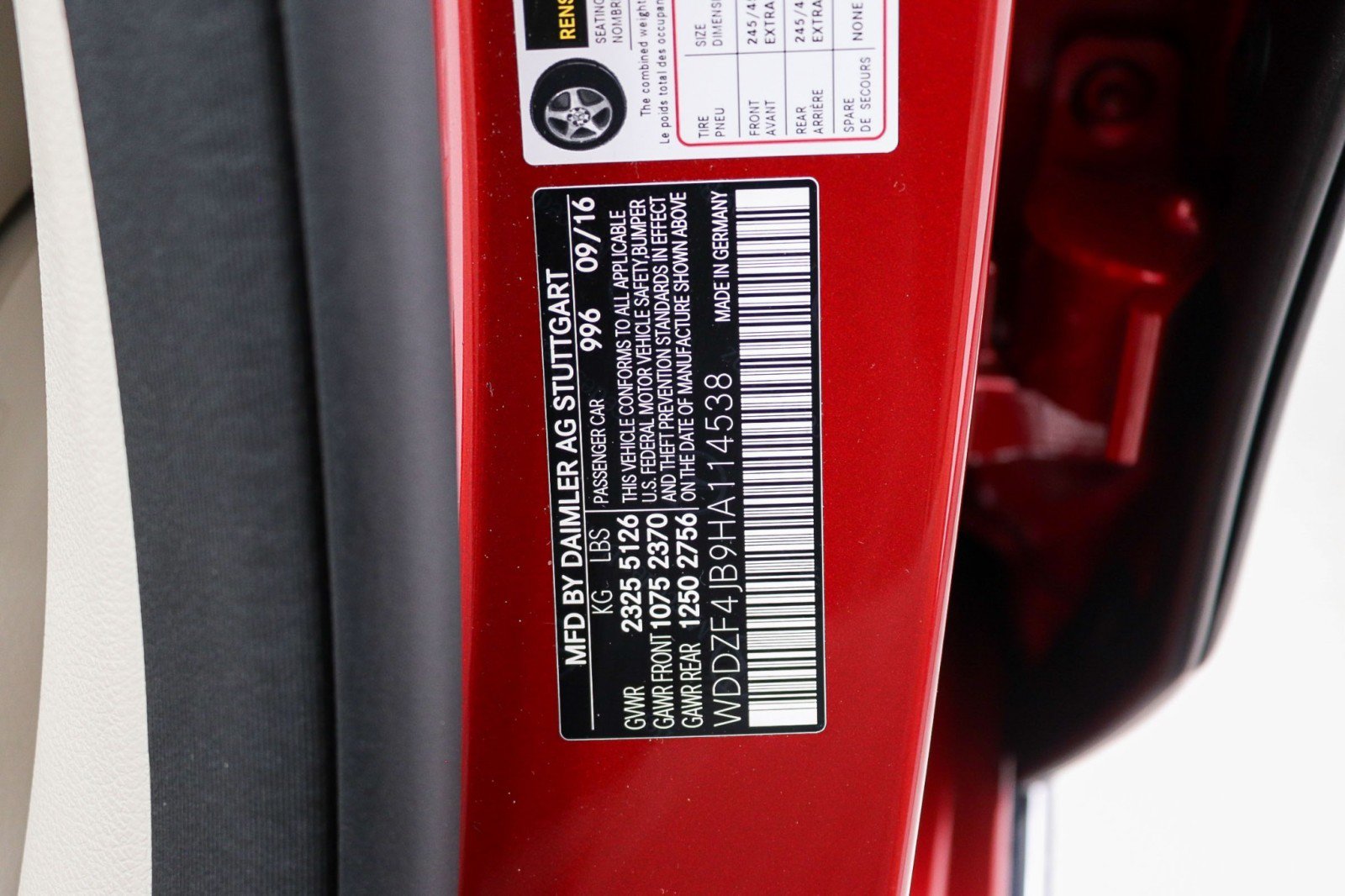 Used 2017 Mercedes-Benz E 300 image 38