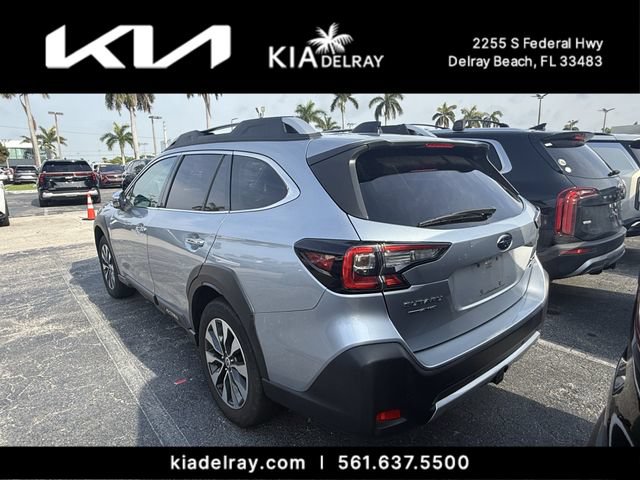 Used 2023 Subaru Outback Touring AWD/4WD image 3