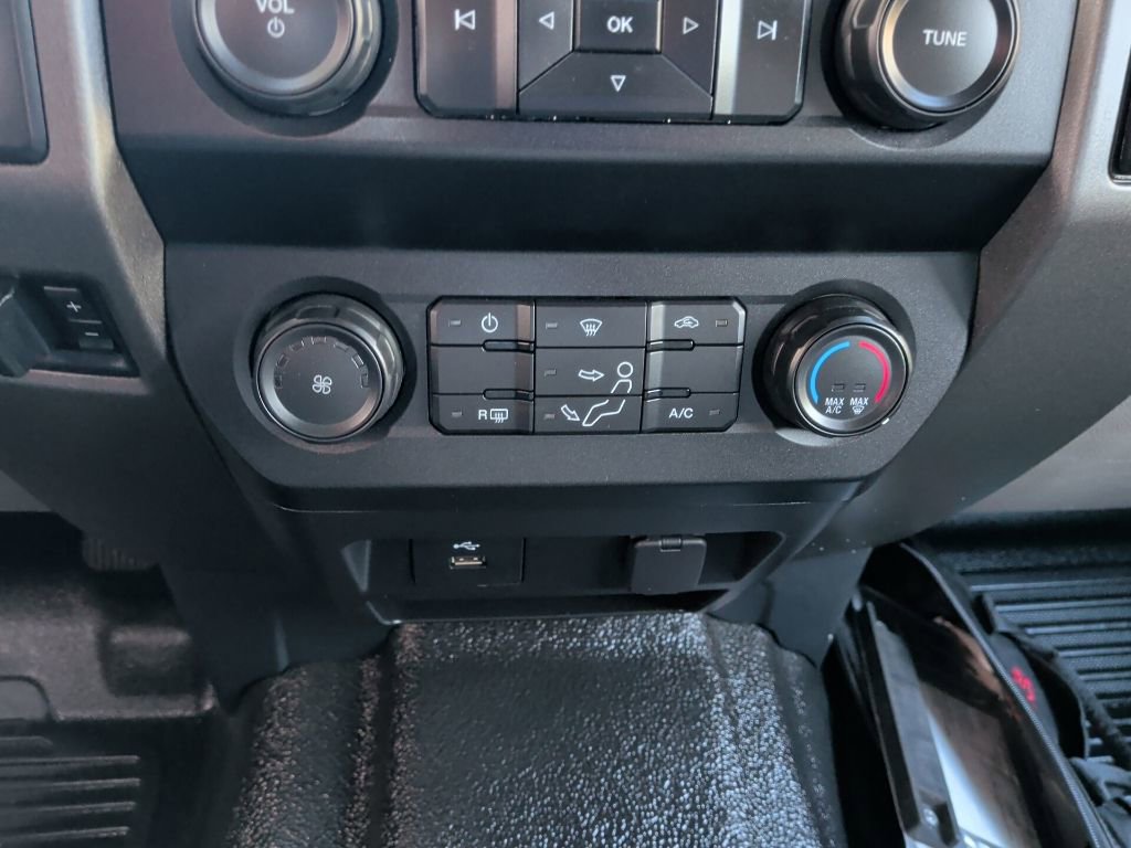 Used 2022 Ford F250 XL w/ Power Equipment Group image 20