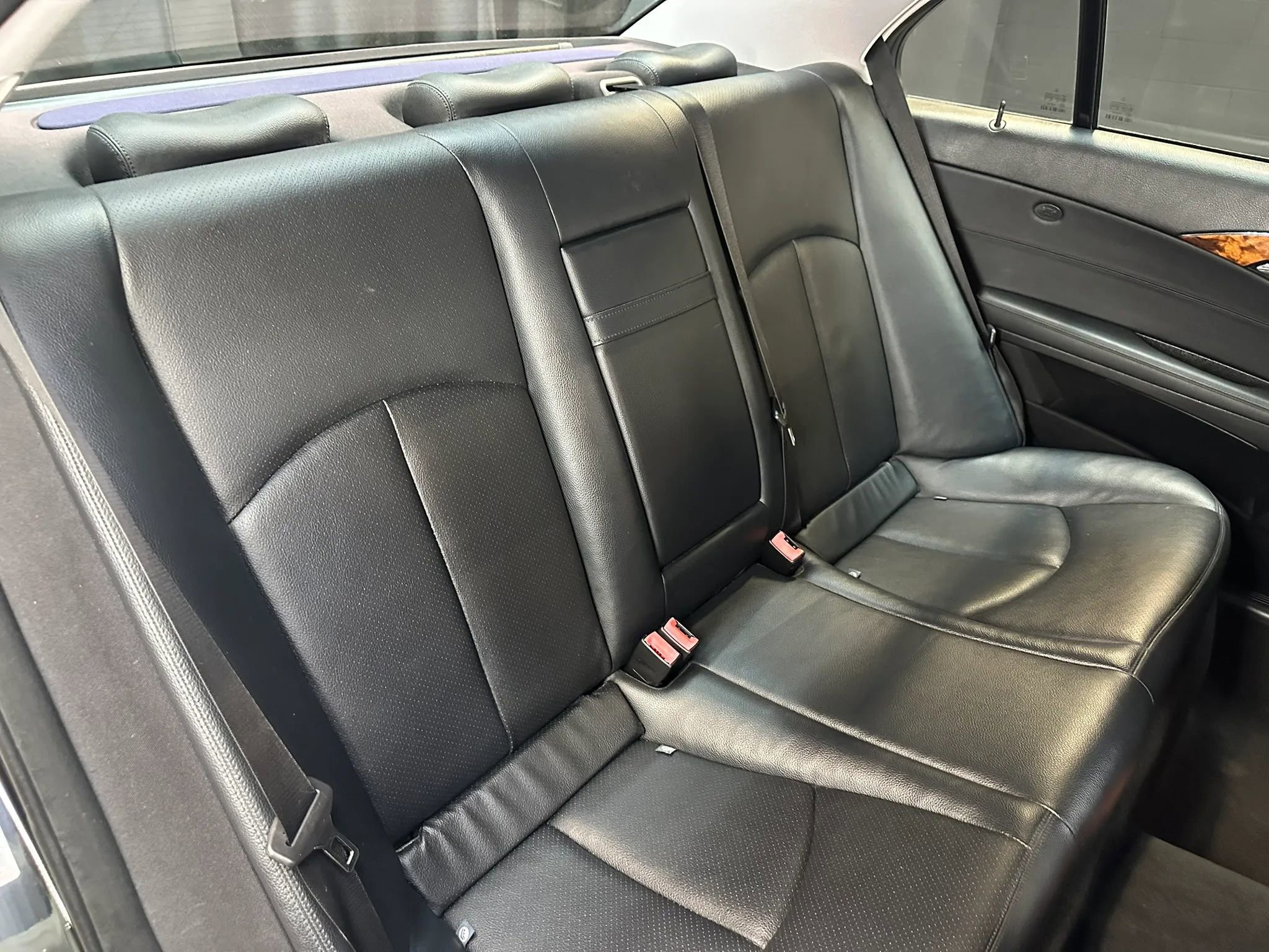 Used 2008 Mercedes-Benz E 350 4MATIC Sedan image 26