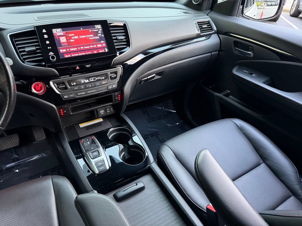 Used 2023 Honda Ridgeline Black Edition image 41